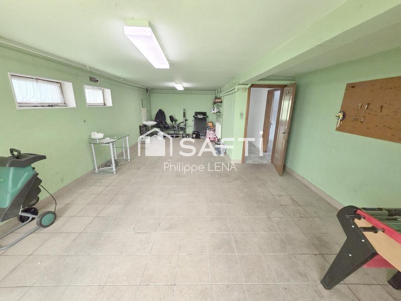 Maison - 192 m² - 9 pièces