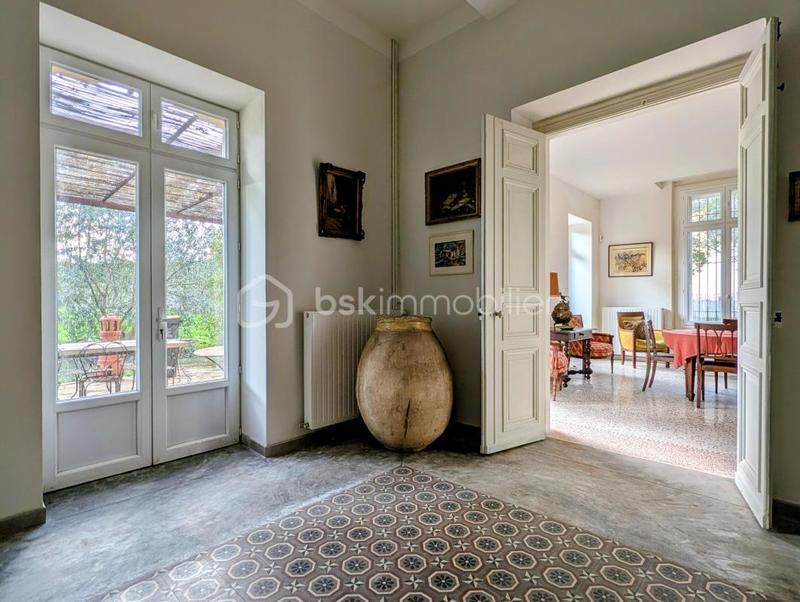 Maison de maîtres - 384 m² - 12 pièces