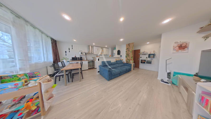 Appartement - 79 m² - 4 pièces