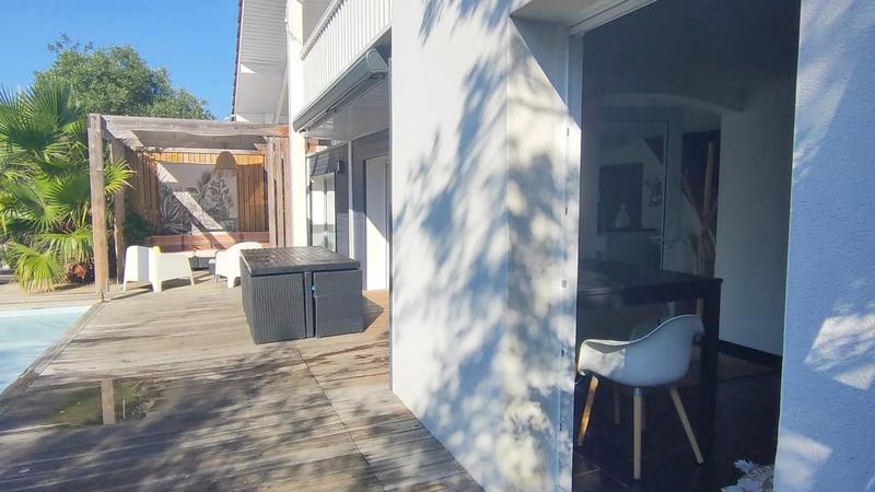 Villa - 140 m² - 6 pièces