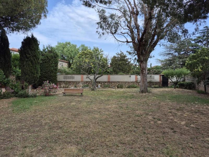 Mas - 435 m² - 14 pièces