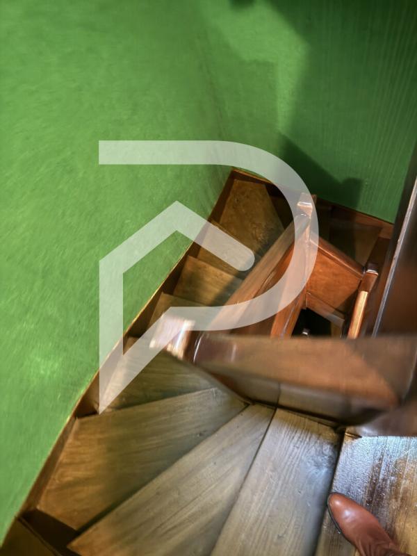 Immeuble - 180 m² - 8 pièces