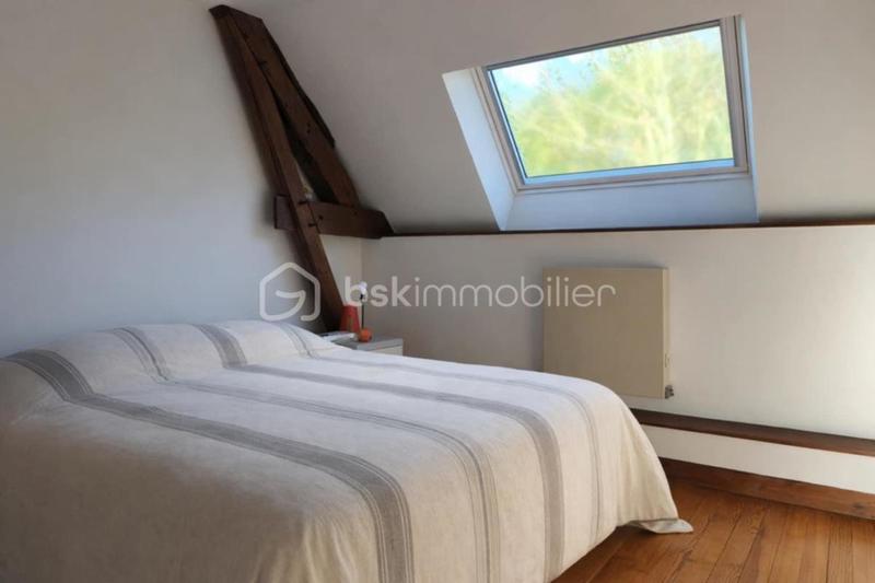 Maison - 217 m² - 6 pièces