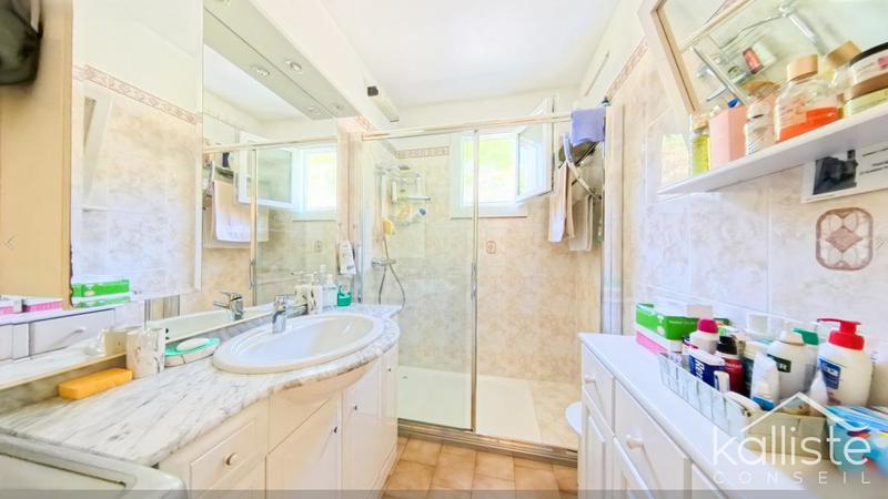 Maison - 87 m² - 5 pièces