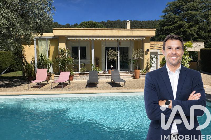 Maison - 143 m² - 5 pièces