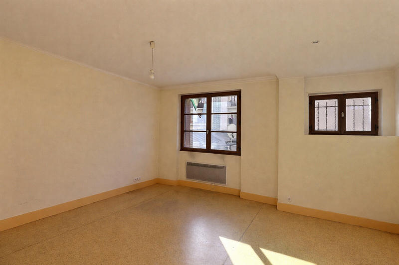 Appartement - 79 m² - 3 pièces