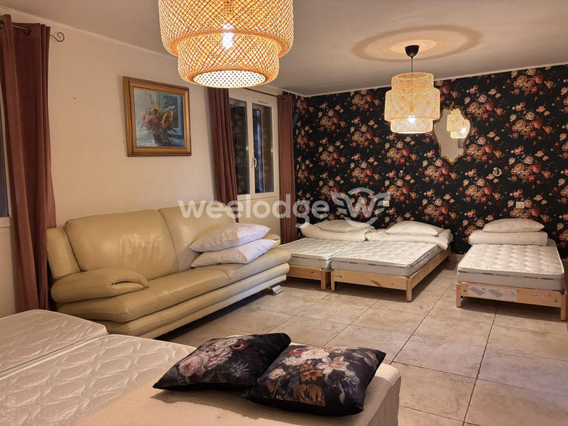 Maison - 215 m² - 5 pièces