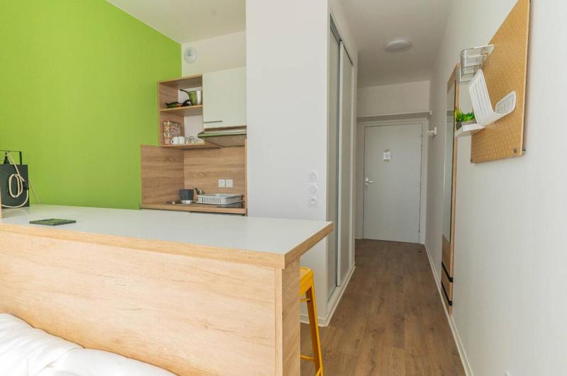 Chambre - 14 m² - 1 pièce