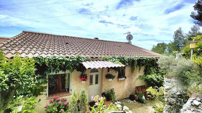 Maison - 94 m² - 4 pièces