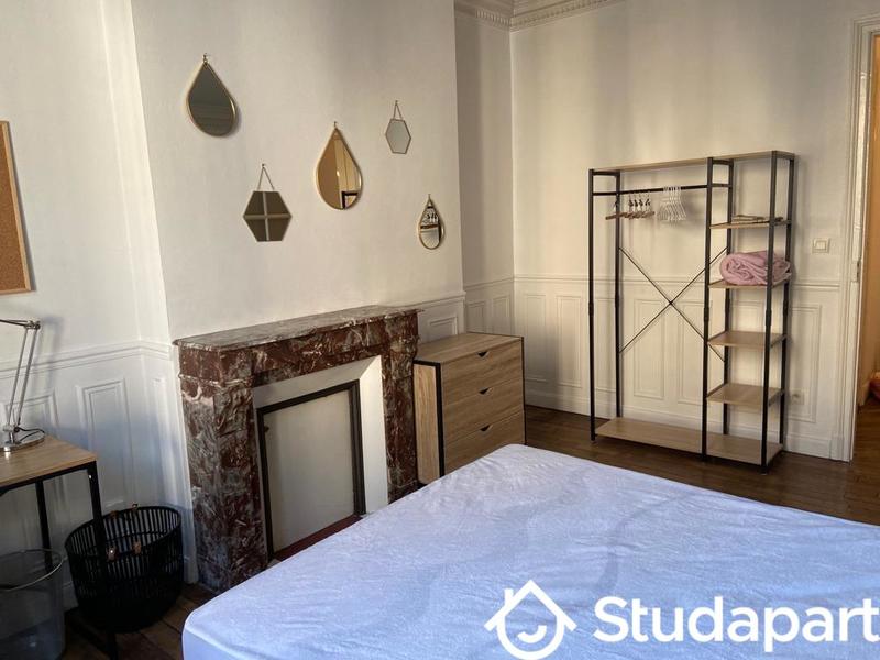 Chambre - 14 m² - 1 pièce