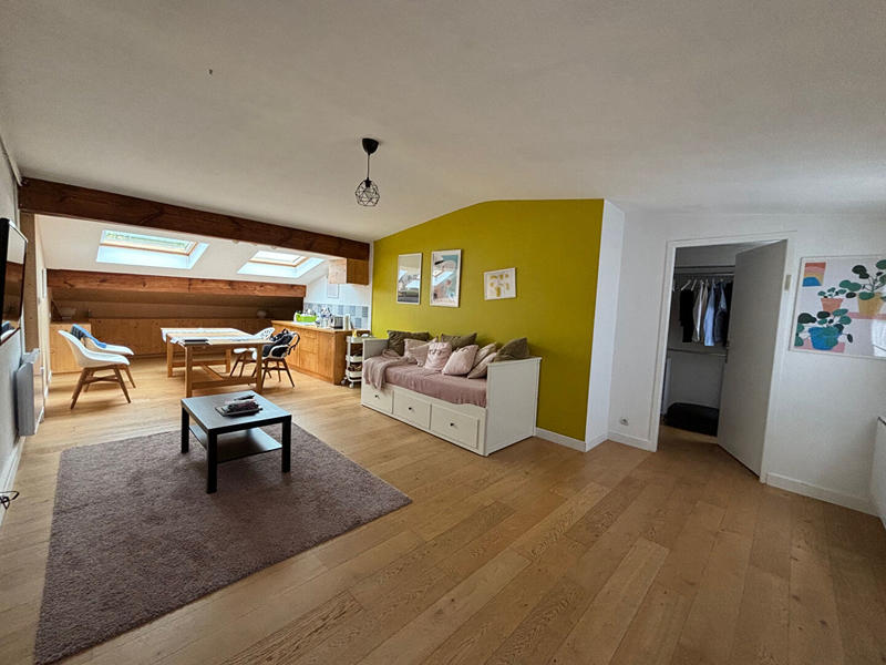 Maison - 236 m² - 5 pièces