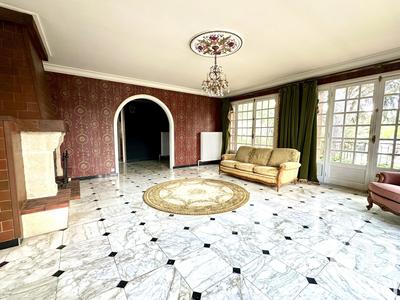 Maison - 166 m² - 10 pièces