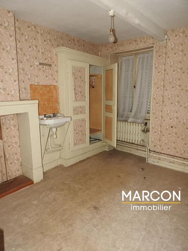 Maison - 214 m² - 12 pièces