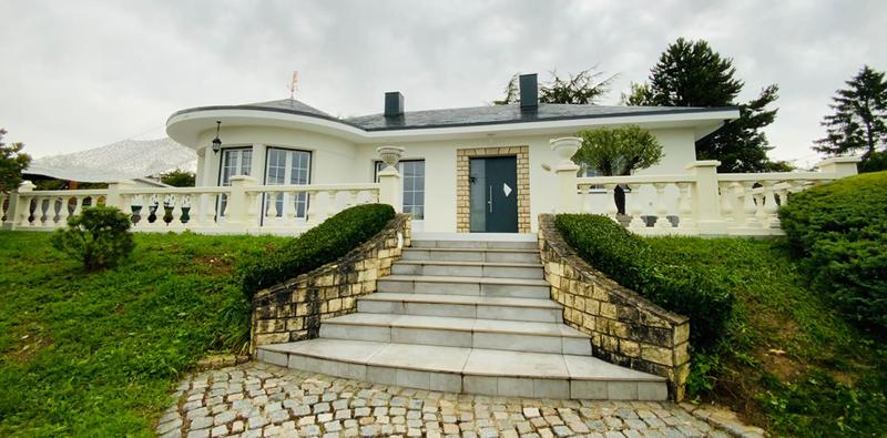 Propriété - 150 m² - 5 pièces