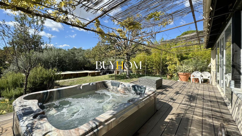 Maison - 136 m² - 4 pièces