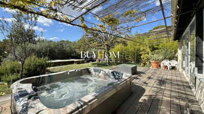 Maison - 136 m² - 4 pièces