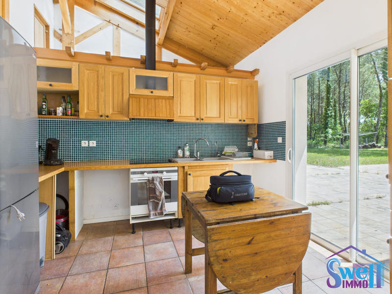 Maison contemporaine - 272 m² - 9 pièces