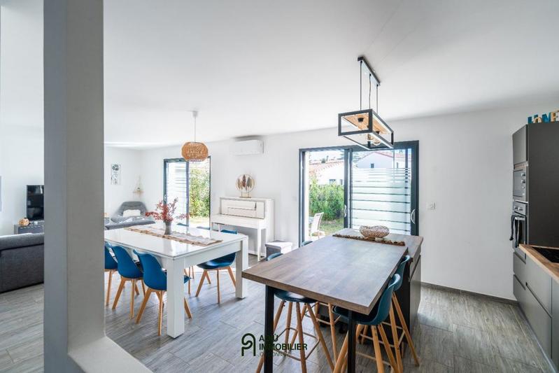 Villa - 90 m² - 4 pièces