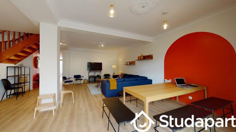 Chambre - 11 m² - 1 pièce