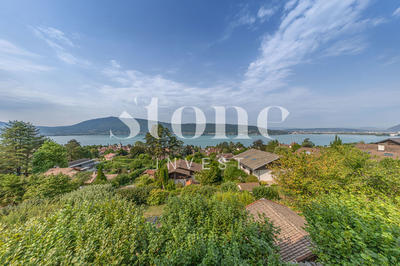 Maison - 266 m² - 8 pièces