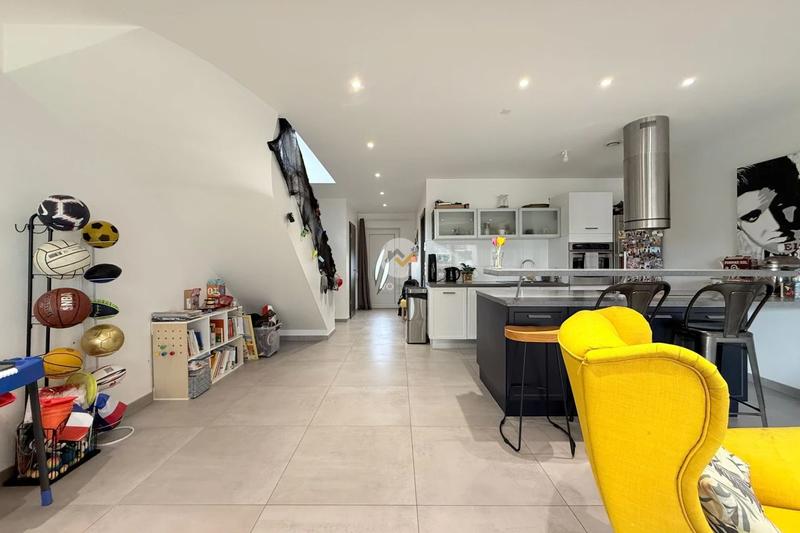 Maison contemporaine - 130 m² - 6 pièces