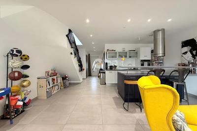 Maison contemporaine - 130 m² - 6 pièces