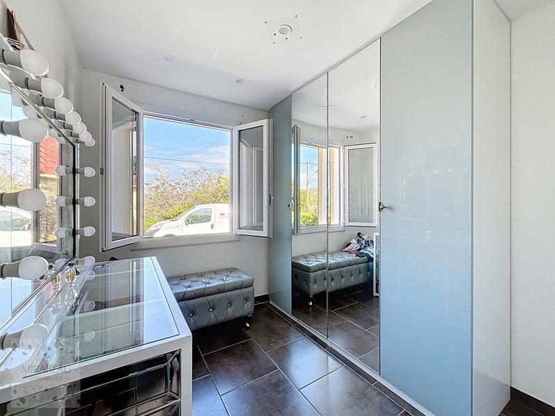 Villa - 103 m² - 5 pièces