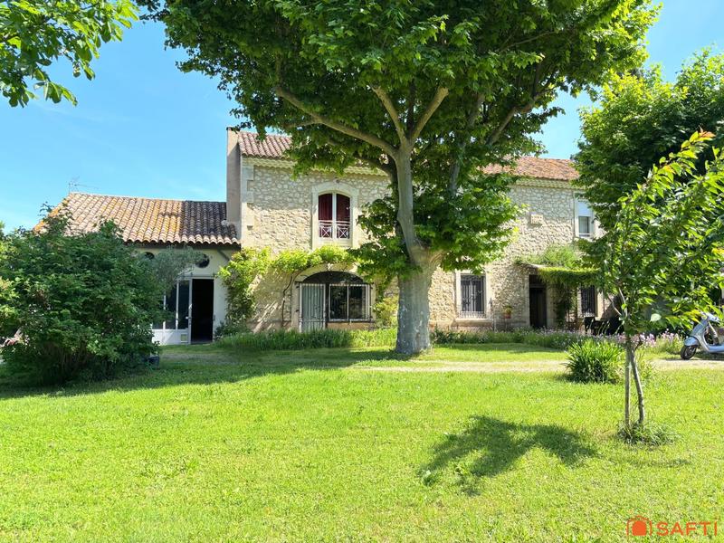 Maison - 227 m² - 7 pièces