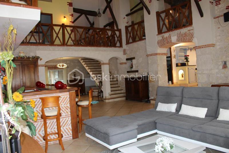 Propriété - 396 m² - 10 pièces