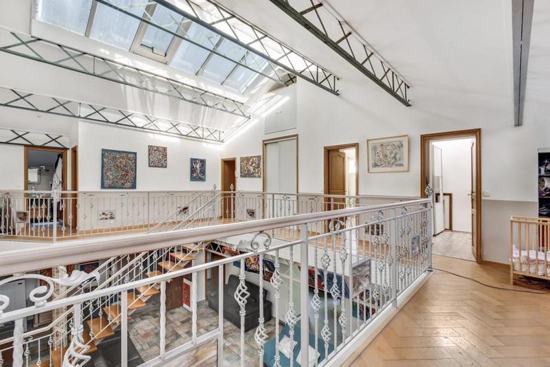 Maison - 225 m² - 7 pièces