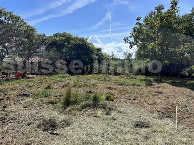 Terrain constructible - 700 m²