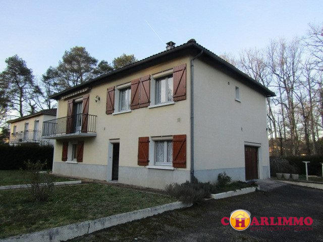 Maison traditionnelle - 93 m² - 5 pièces