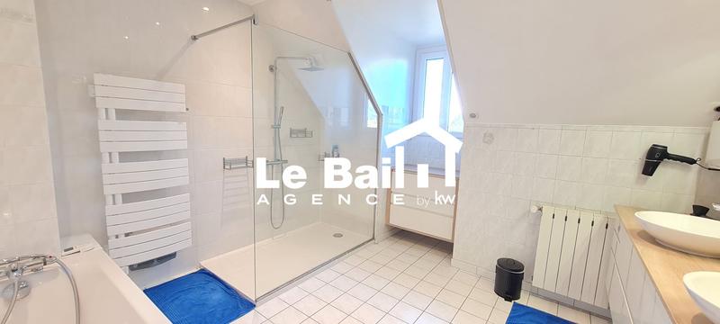 Maison - 115 m² - 6 pièces