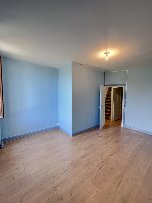 Maison - 133 m² - 8 pièces