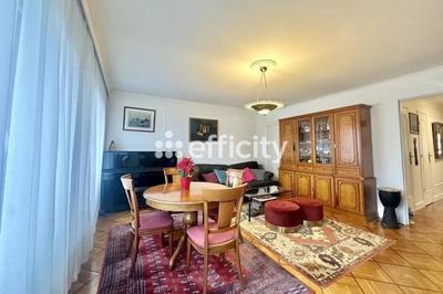 Appartement - 81 m² - 3 pièces