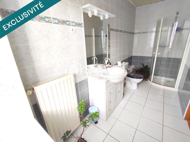 Maison - 230 m² - 7 pièces