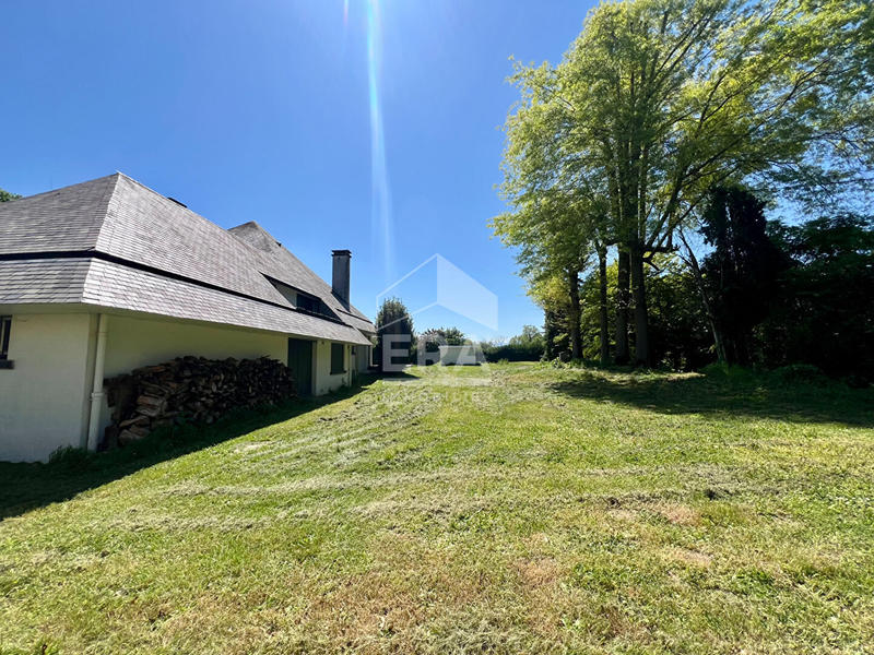 Villa - 297 m² - 7 pièces