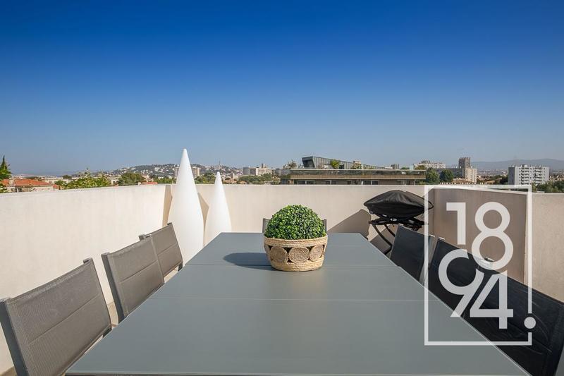 Appartement - 150 m² - 5 pièces