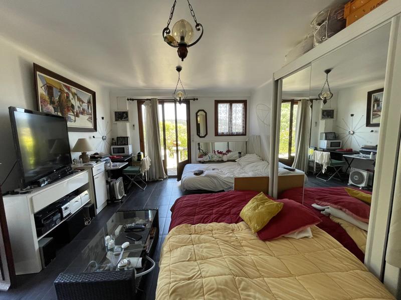 Villa - 138 m² - 8 pièces