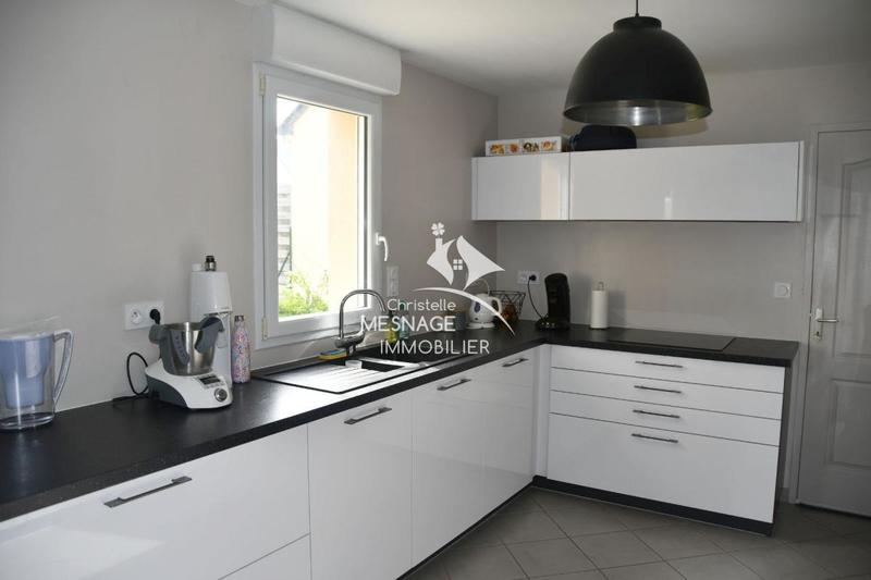 Maison traditionnelle - 110 m² - 6 pièces