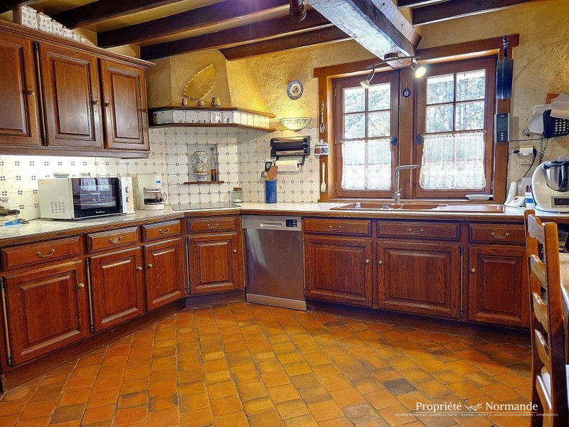 Maison ancienne - 347 m² - 12 pièces