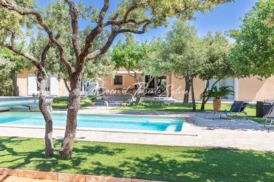 Maison - 178 m² - 7 pièces