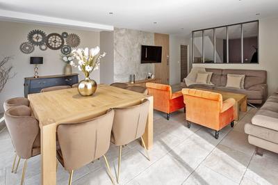 Maison - 175 m² - 7 pièces