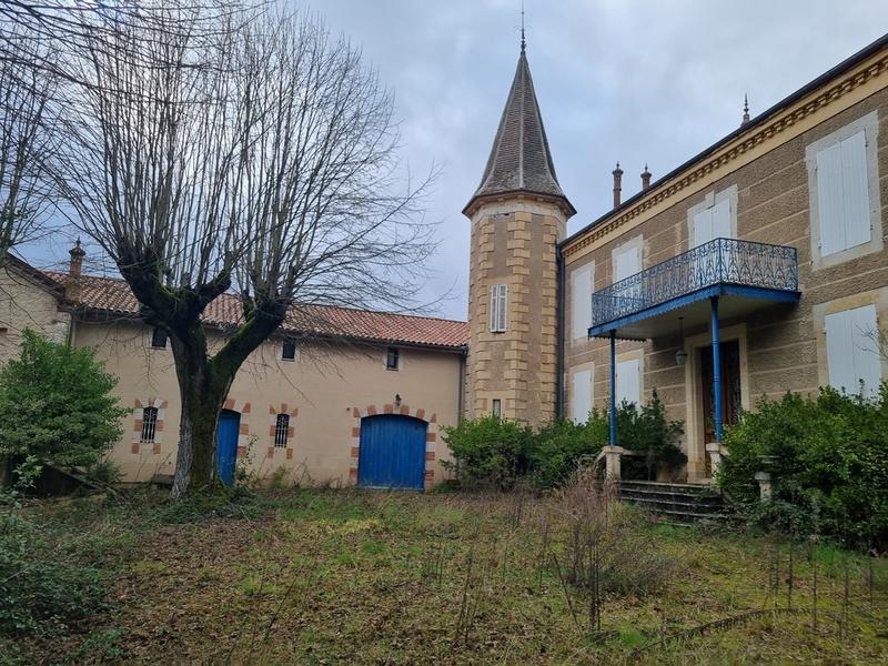 Fonds de commerce - Local d'activité / Entrepôt - 940 m²