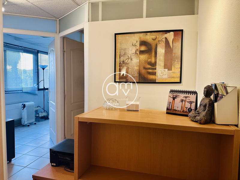 Local commercial - 38 m² - 4 pièces