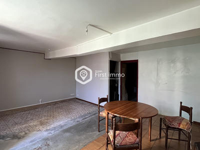 Maison - 93 m² - 5 pièces