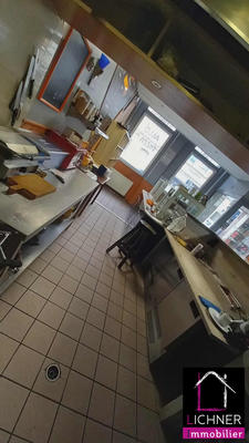 Local d'activités - 142 m²