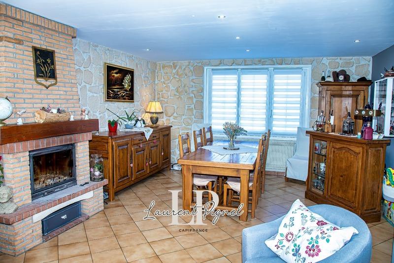 Maison - 177 m² - 9 pièces