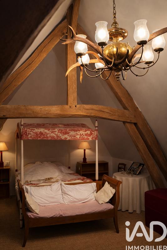 Maison - 236 m² - 7 pièces