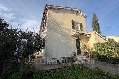 Maison - 137 m² - 6 pièces